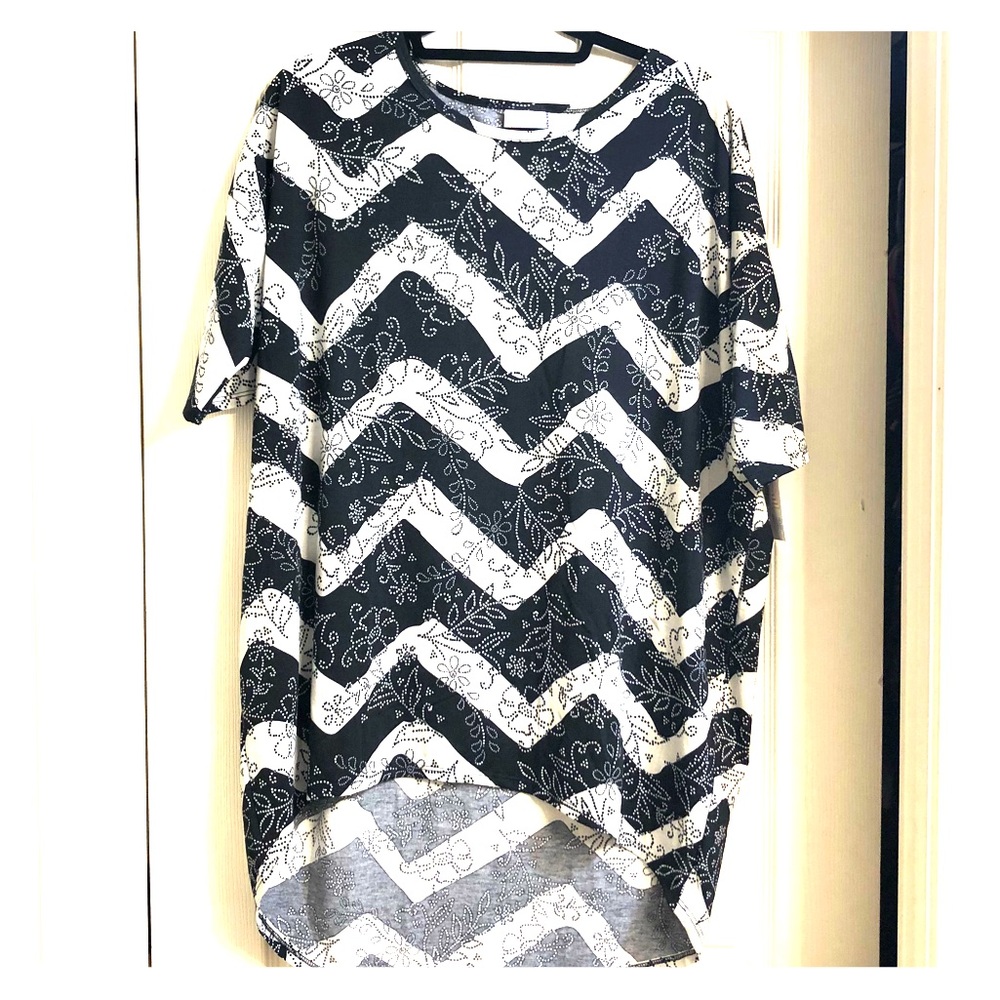 LULAROE NWT chevron floral print Irma tunic